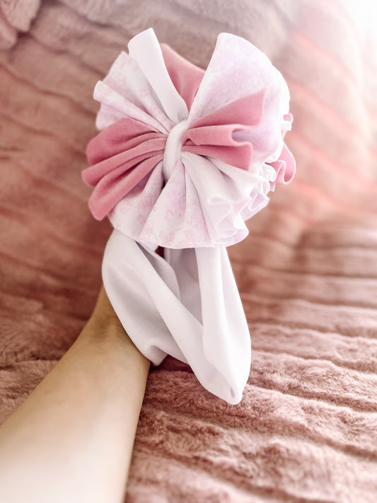 Sweetheart Toile Shredded Headwrap