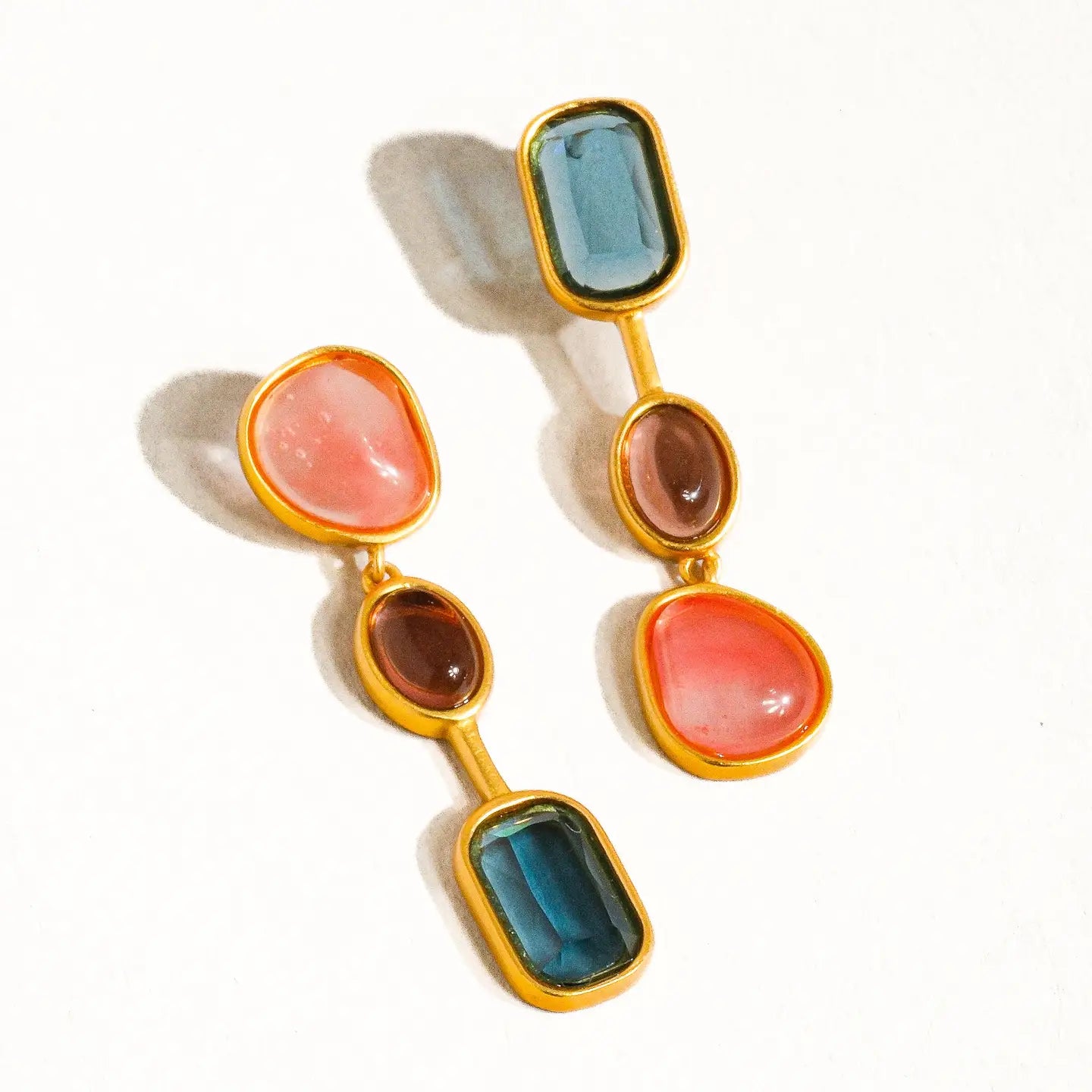 Delia 18K Gold Vintage Mismatch Drop Earring