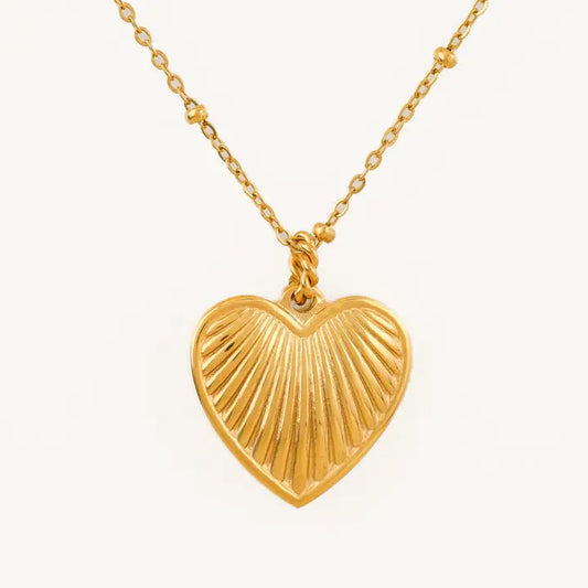 Amora 18K Gold Dainty Heart Necklace - preorder