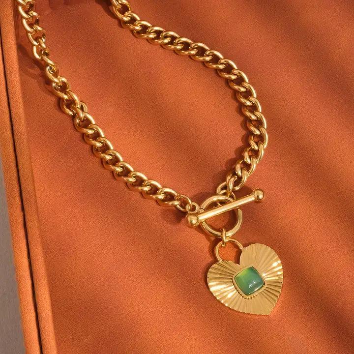 Après 18K Gold Non-Tarnish Green Heart Chain Necklace - preorder