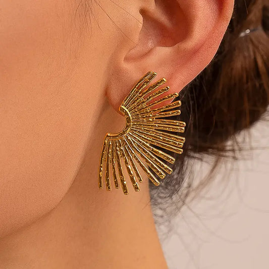 Bisous 18K Gold Non-Tarnish Sunburst Earring